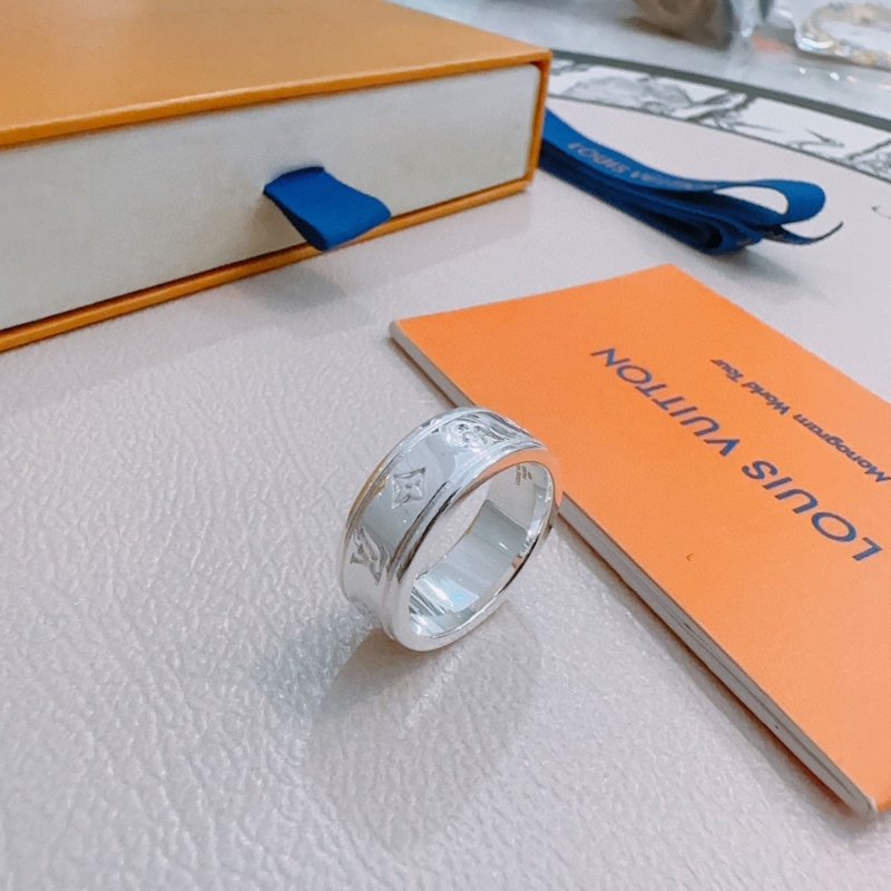 LV Rings